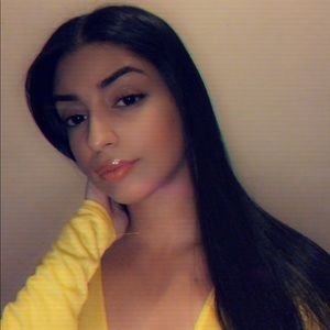 Meet your Posher, Emely